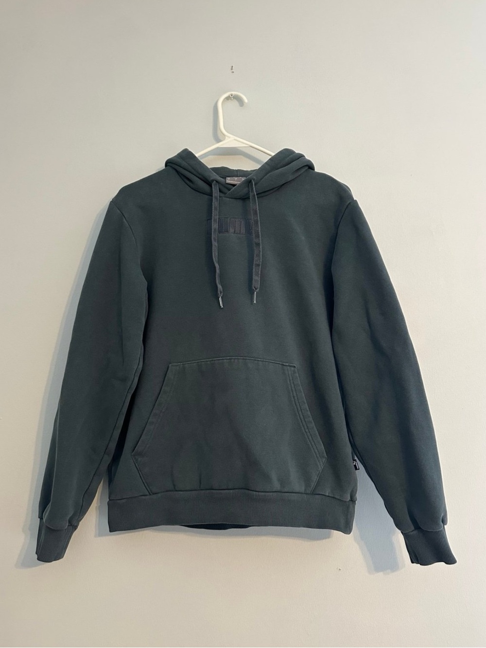 PUMA Women’s Dark Green Hoodie Sweatshirt Size Small